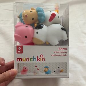 Munchkin Farm Animal Bath Squirts - Pink, Blue, White